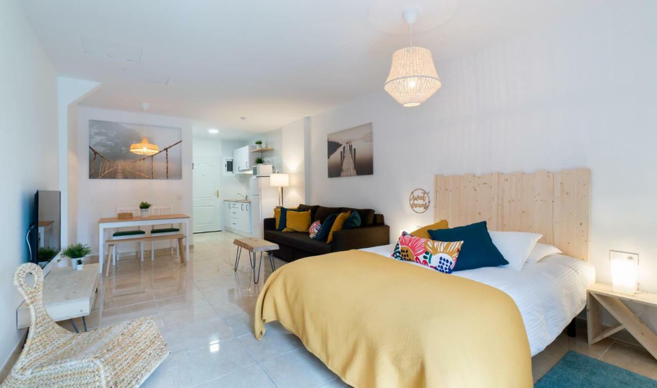 Minerva Suites By Kaarina Benalmádena Eksteriør bilde